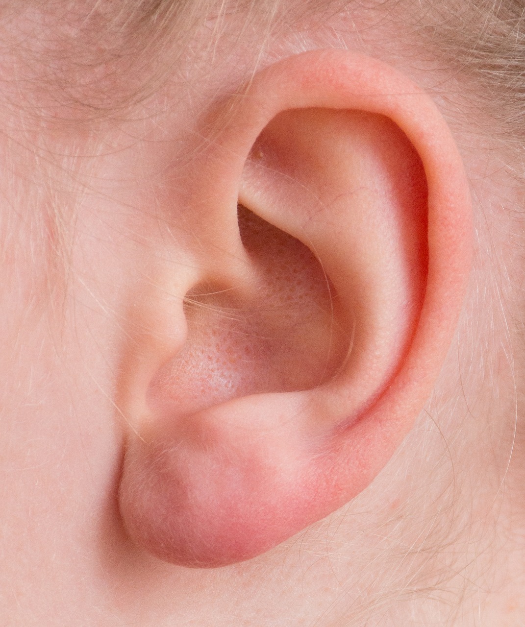 Verstopfte Ohren – Was tun? Tipps wie man Ohren richtig reinigen sollte